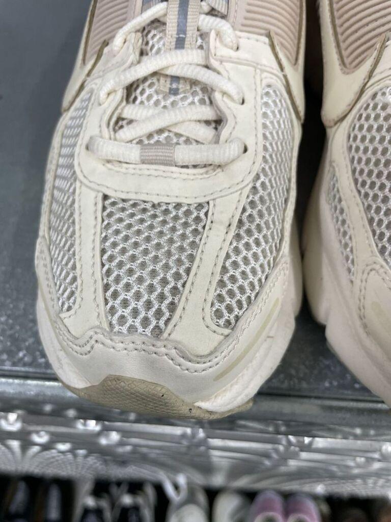나이키 줌 보메로 5 페일 아이보리 245 8