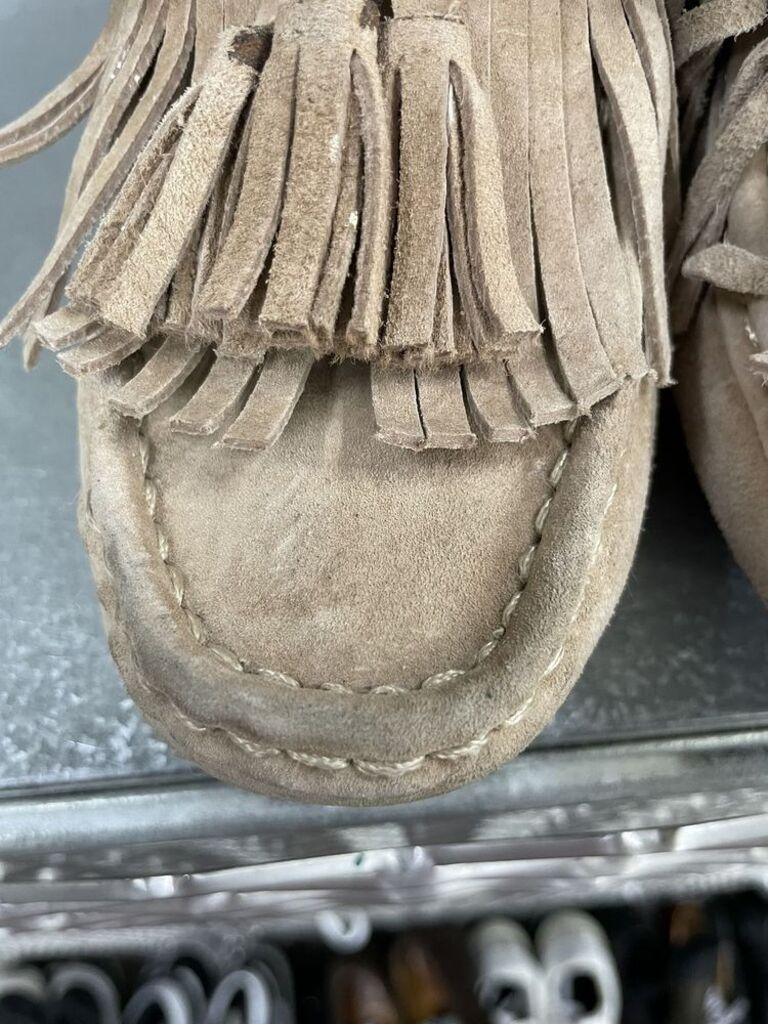 어그 오즈웨어 태슬 양털 모카신 220 8
