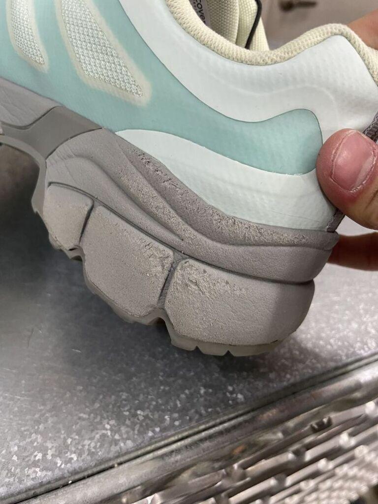 디스커버리 고프코어 하이킹 270 10