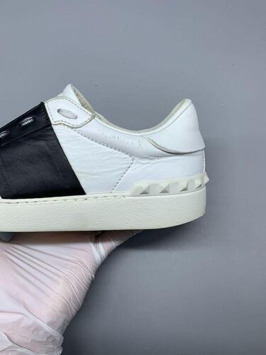 VALENTINO(발렌티노) 스니커즈 37 5