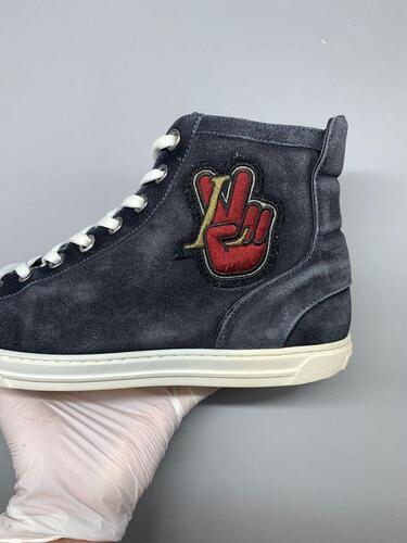 Louis Vuitton(루이비통) Leather high trainers 7 5