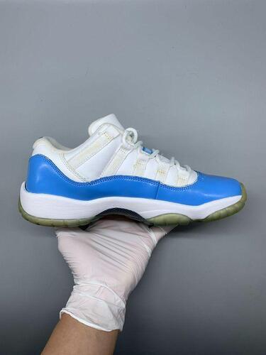 Jordan 11 Retro Low University Blue 235mm 7