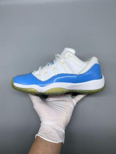 Jordan 11 Retro Low University Blue 235mm 3