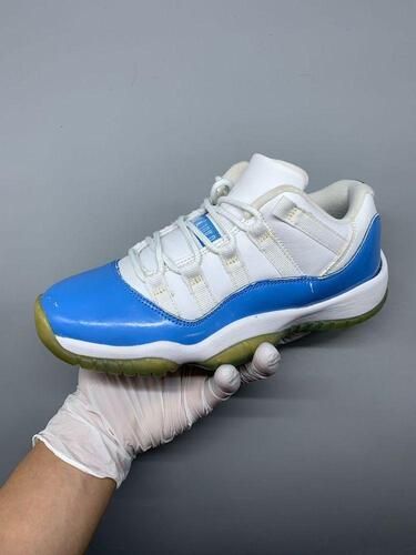 Jordan 11 Retro Low University Blue 235mm 11