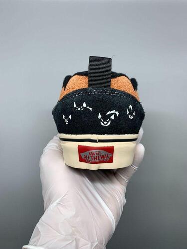 반스 x 디즈니 100th Anniversary Knu Skool 245mm 6