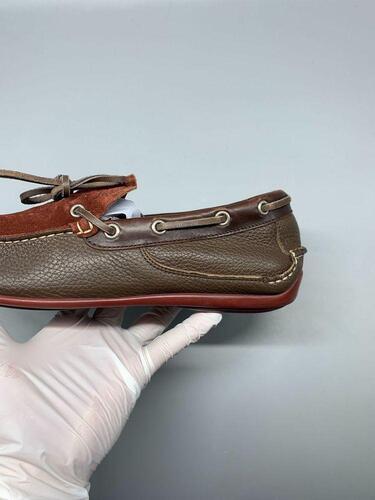 Salvatore Ferragamo Mango 6.5(255) 5