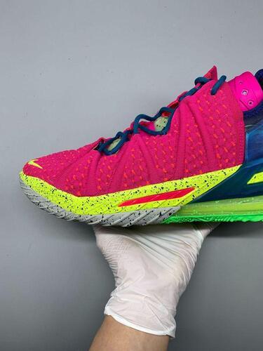 Nike LeBron 18 Los Angeles 275mm 4