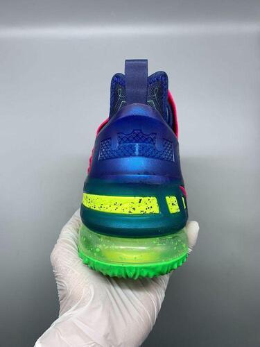 Nike LeBron 18 Los Angeles 275mm 6