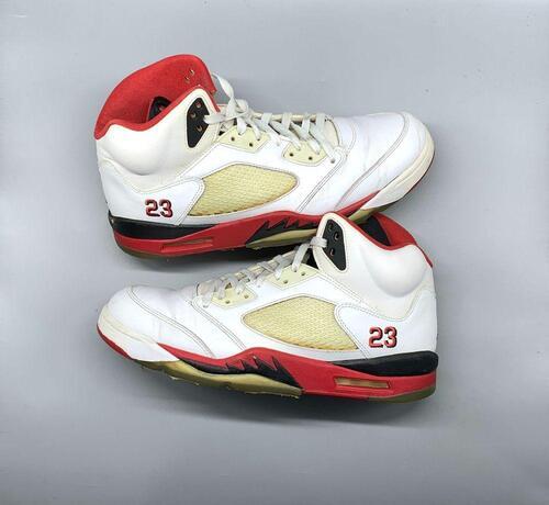 Jordan 5 Retro Fire Red Black Tongue 300mm 2