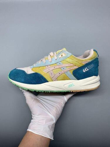 Lily Brown x ASICS Gel Saga 240mm 3