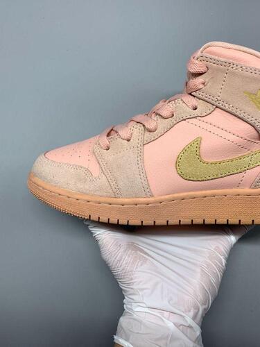 Jordan 1 Mid Coral Gold 235mm 4