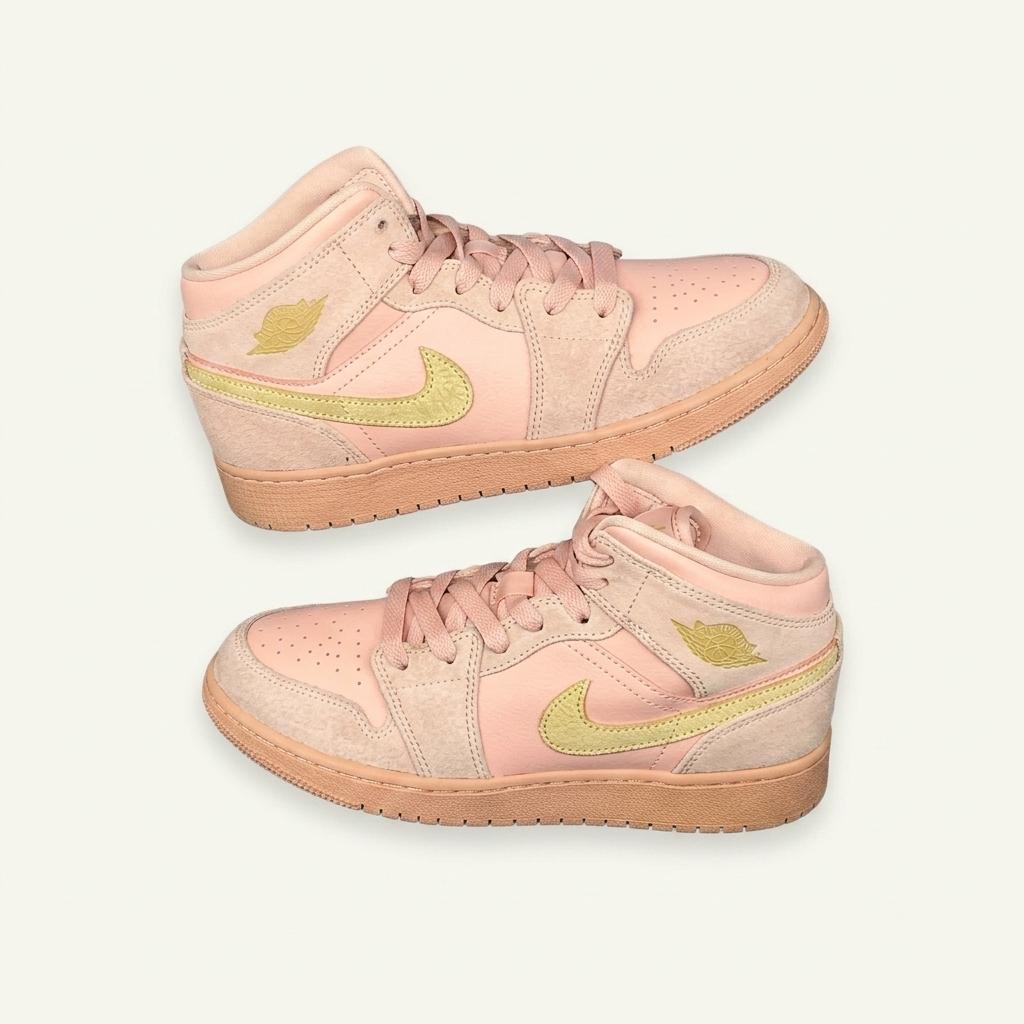 Jordan 1 Mid Coral Gold 235mm 1