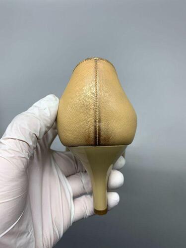 Salvatore Ferragamo Beige Kitten Heel 6.5(250) 11
