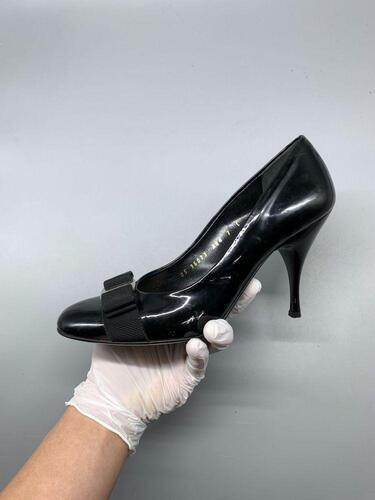 SALVATORE FERRAGAMO Pump Shoe 7(250) 10