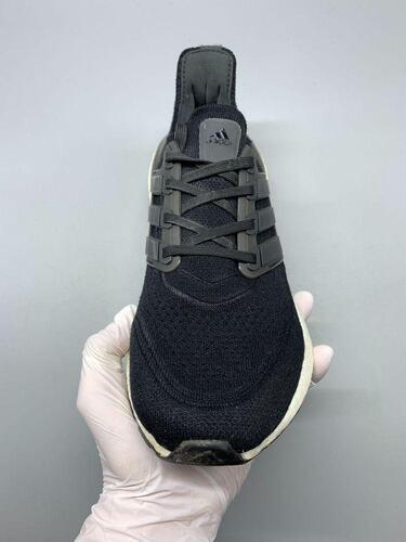 Adidas Ultraboost 21 245mm 9