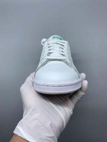 ADIDAS STAN SMITH 235mm 8