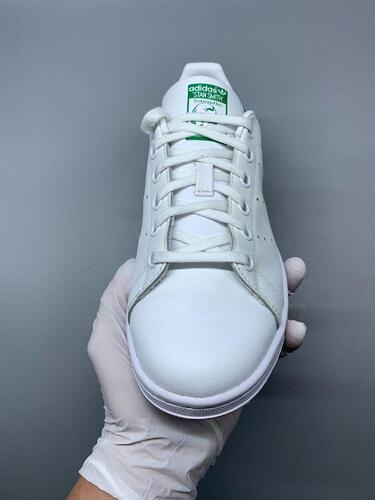ADIDAS STAN SMITH 235mm 9