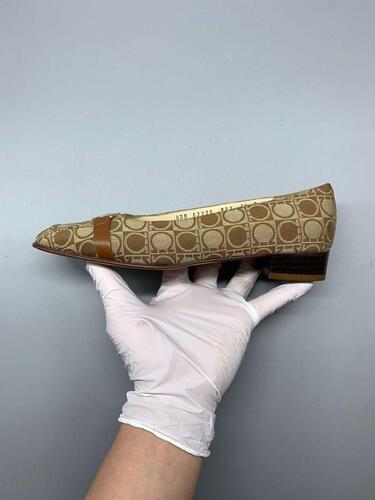 Salvatore Ferragamo Buckle Casual Flats 5.5(235-24 3