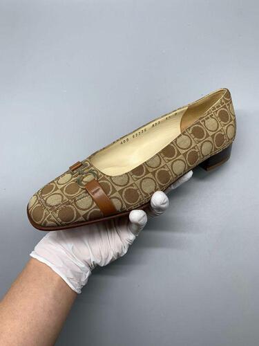Salvatore Ferragamo Buckle Casual Flats 5.5(235-24 10