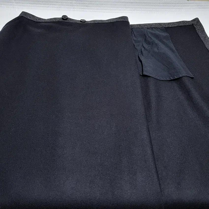 마크켄리도미노탄 모직 랩 롱스커트 네이비 (HU35884) 7