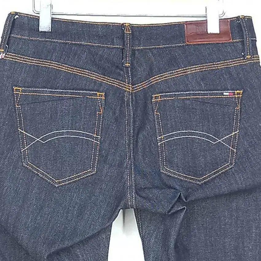타미힐피거 여성 생지 미드라이즈 데님팬츠 진청 (HU40985) 4