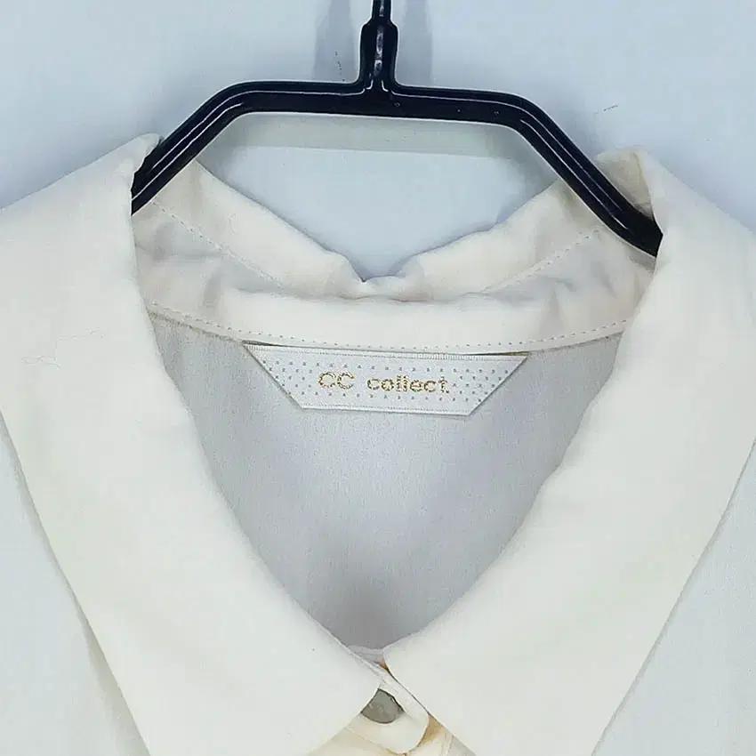 씨씨콜렉트 여성 백플리츠 쉬폰블라우스 크림85 (HU34328) 7