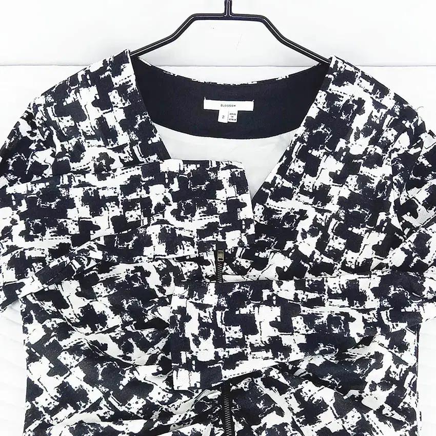 블로썸 여름 8부소매 딥V넥 슬림핏 미니원피스 블랙 (HU39269) 4
