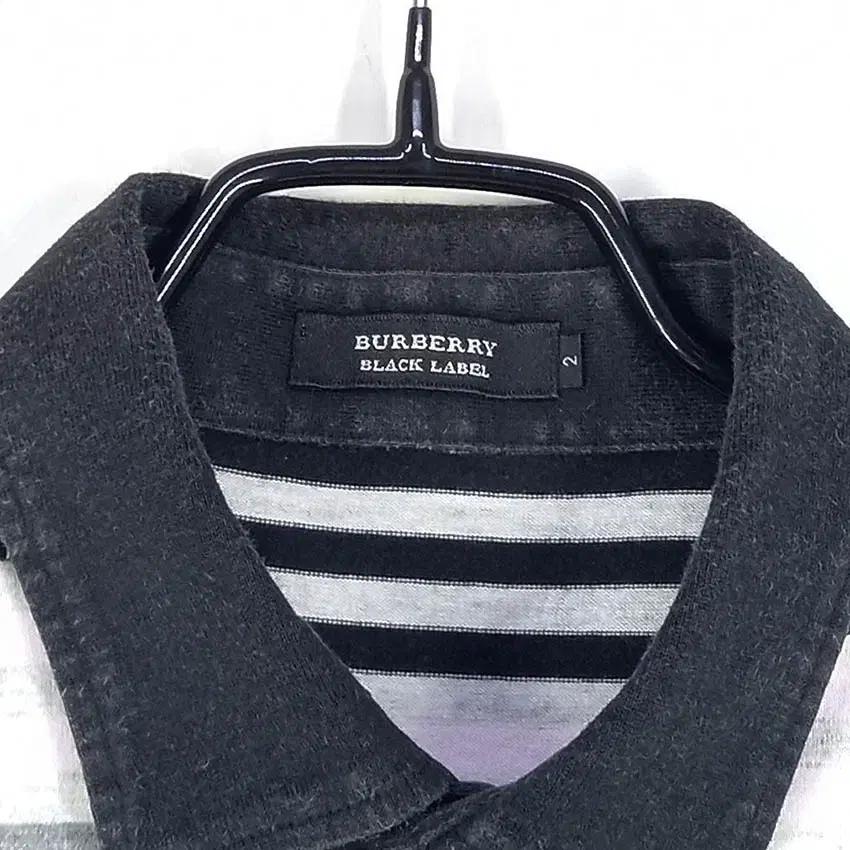 버버리 블랙라벨 여성 스트라이프 카라반팔티 블랙 (HU39250) 5