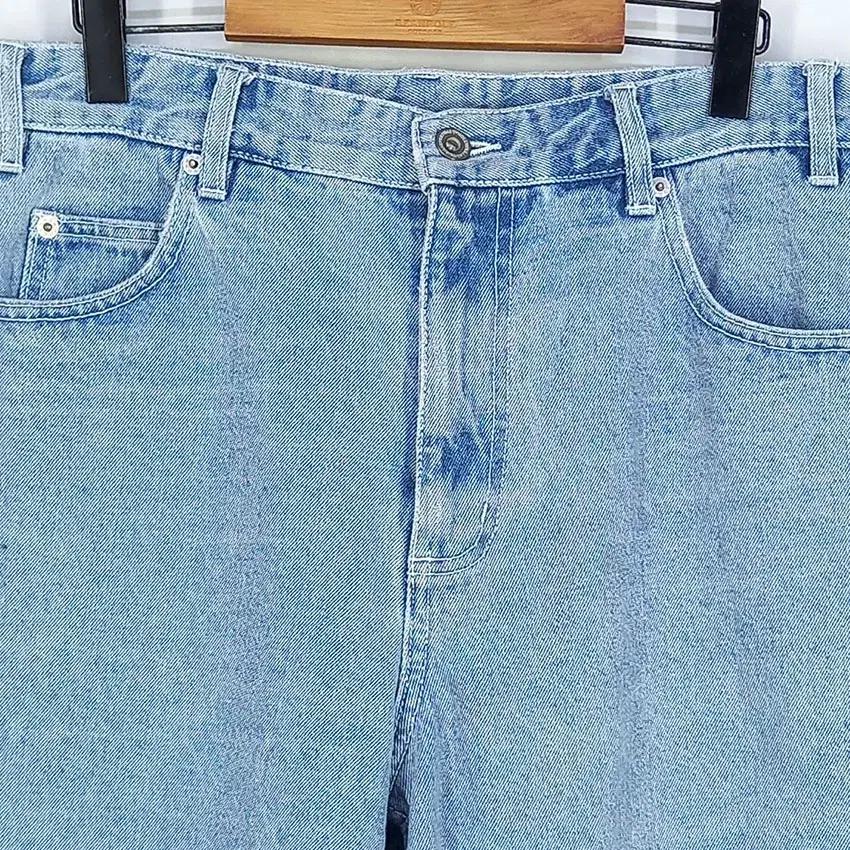 디스이즈네버댓 남성 하단자수 5부 데님팬츠 연청M (HU33371) 4