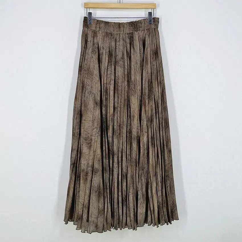 COOLS VILLE 춘하 폴리 밴딩 롱스커트 브라운 (HU38220) 2