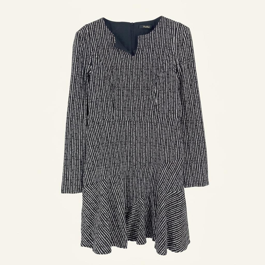 Pastzme 배색 약스판 슬림 숏미니원피스 블랙 (HU36467) 1