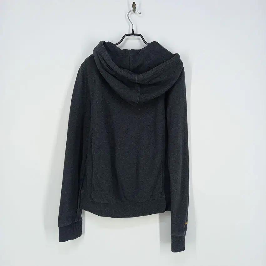 엔비에이 여성 BUCKS 사슴패치 후드티셔츠 챠콜S (HU9596) 3