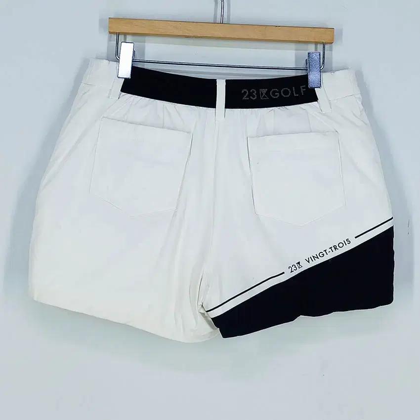 23구골프 여 뒷밴딩 구스다운 미니팬츠 아이보리67 (HU35645) 3