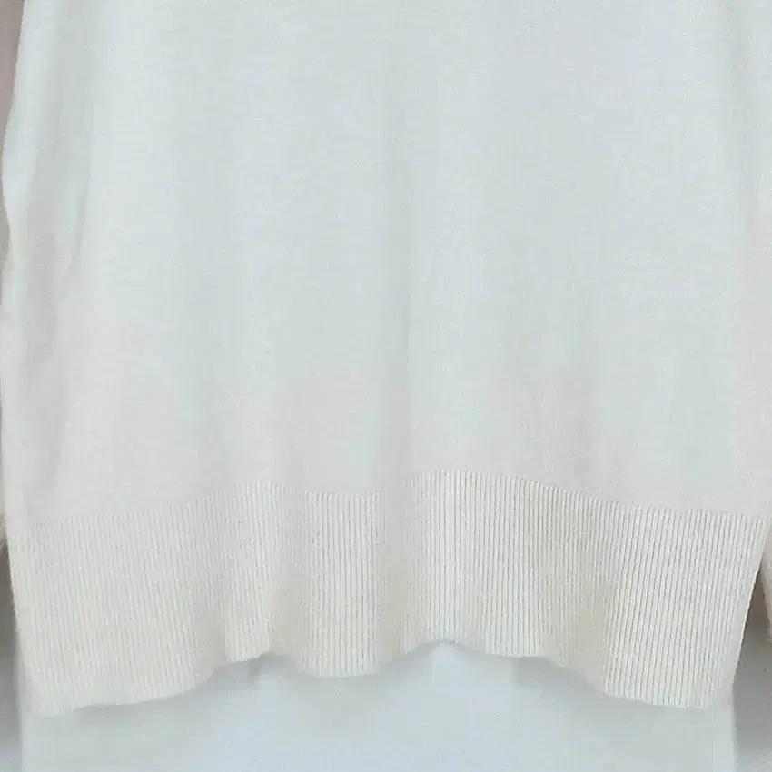 칼라거펠트 여성 포켓프린팅 니트긴팔티 베이지 (HU34505) 5