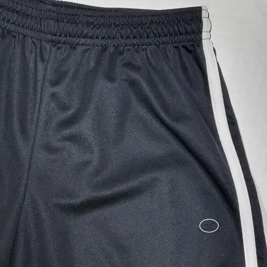 아디다스 여성 로고자수 스쿼드 얇은밴딩쇼츠 블랙M (HU33539) 9