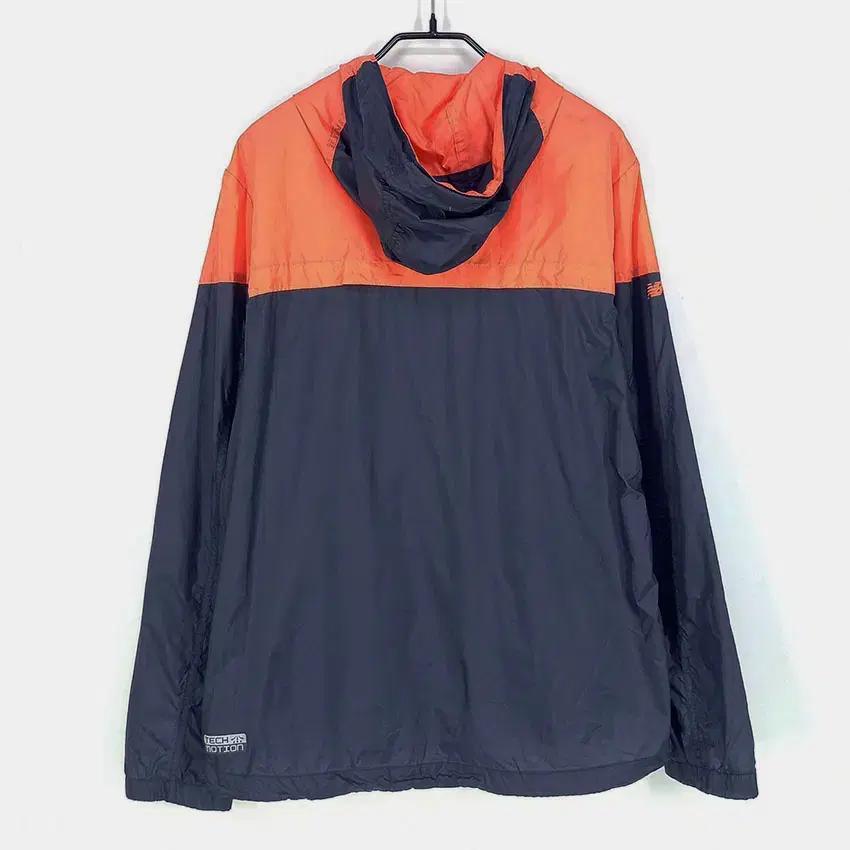 뉴발란스 남성 후드고정 경량바람막이자켓 네이비95 (HU31747) 3