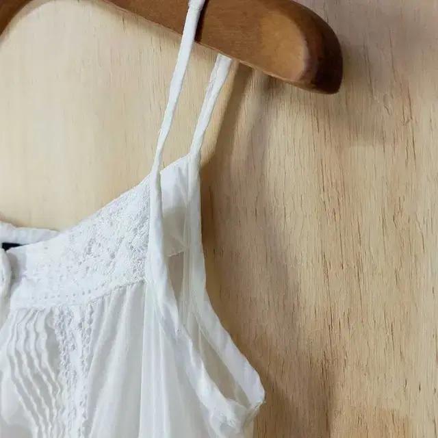 스테파넬 화이트 레이스 자수 끈 소매 나시 원피스 (HU7234) 6