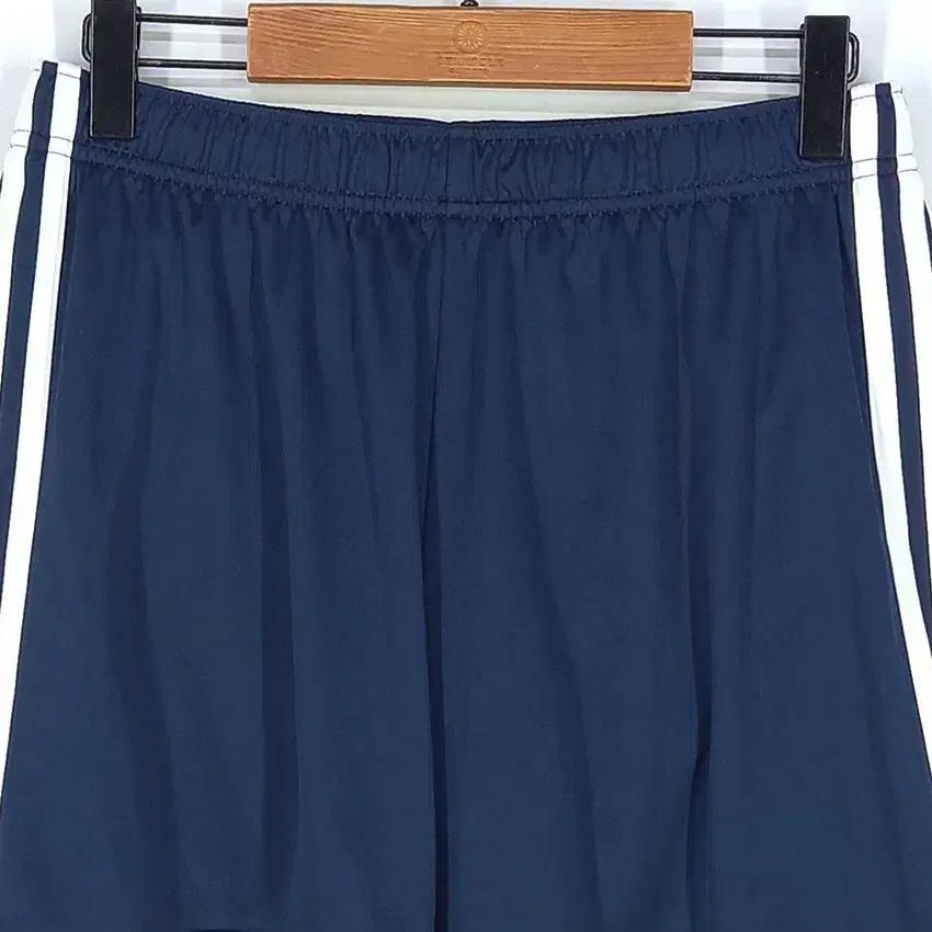 아디다스 남성 로고프린팅 밴딩반바지 네이비105 (HU31562) 4