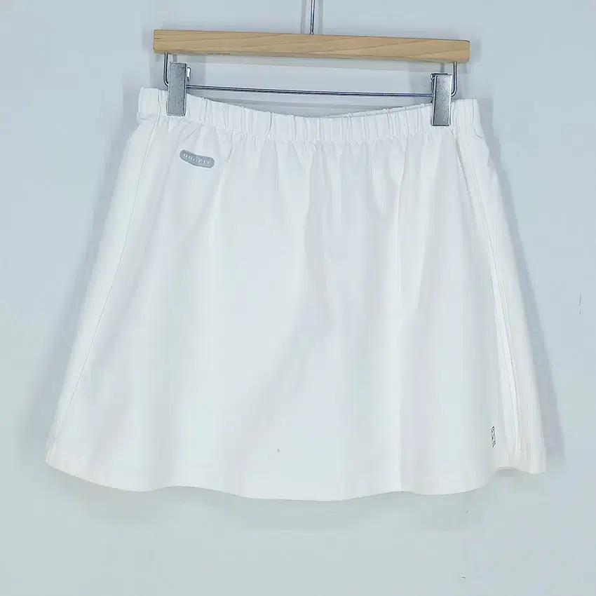 나이키 여 드라이핏 사방스판 미니치마바지 아이보리 (HU31336) 2