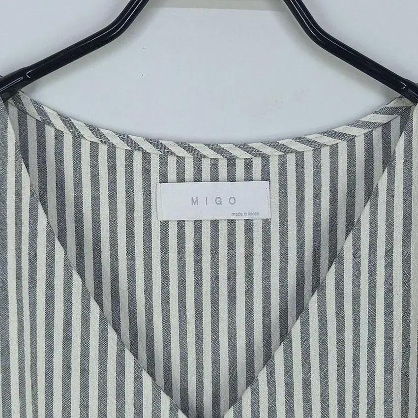 미고 여 스트라이프 브이넥 민소매 원피스 그레이 (HU24557) 7