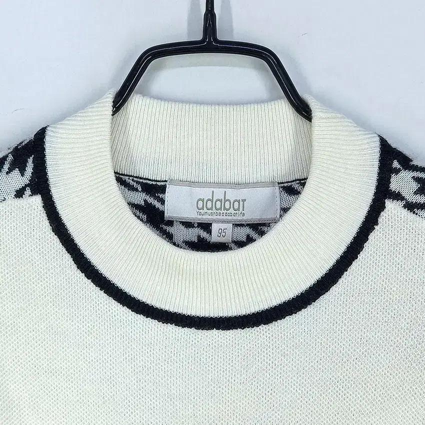 아다바트 여 백패턴 긴팔니트티 아이보리 (HU28004) 7