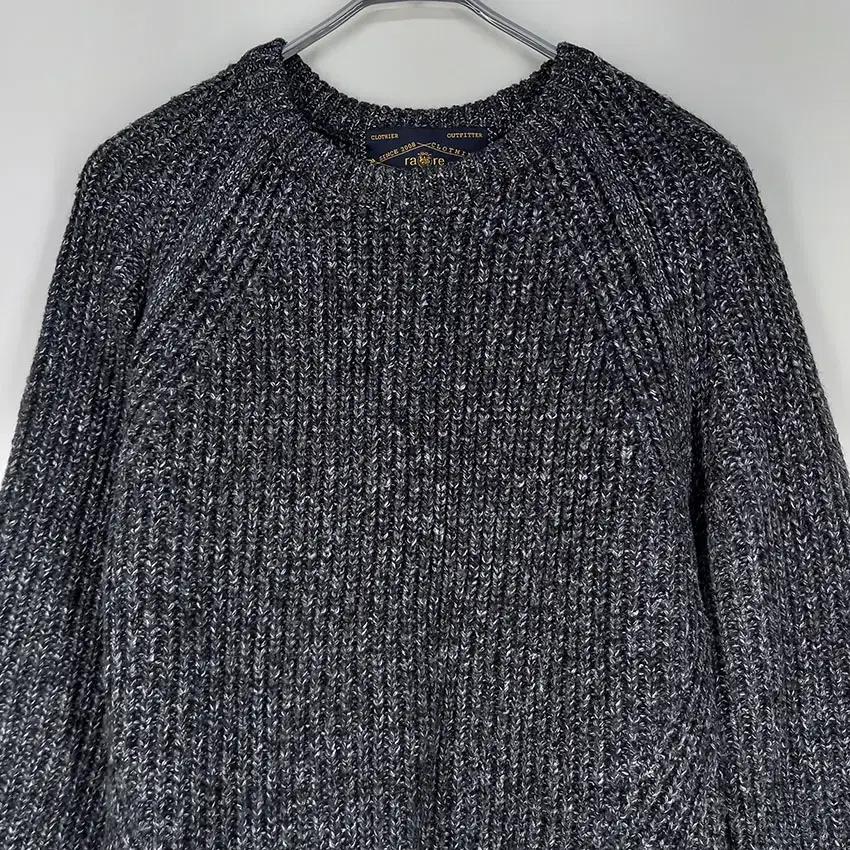 RARE 여성 라운드넥 헤링본 짜임 니트티 딥그레이 (HU9893) 4