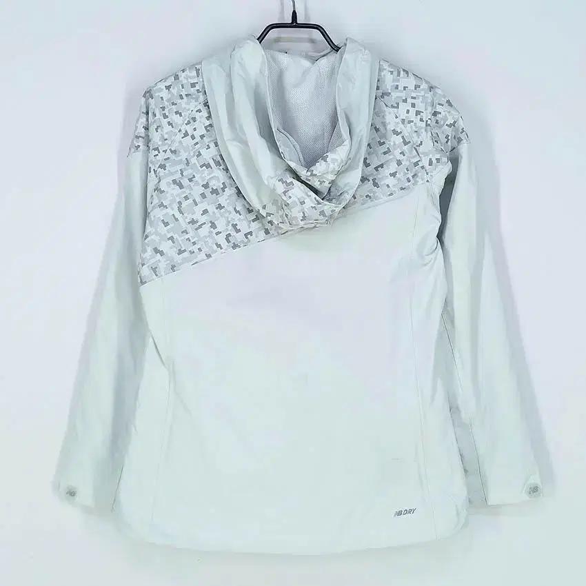 뉴발란스 여 바스락 후드바람막이 연블루 (HU29509) 3