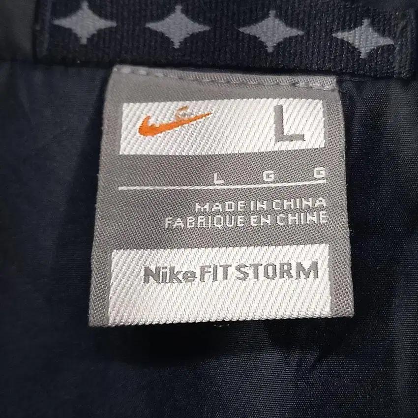 나이키 여성 그레이배색 폴리 바람막이자켓 블랙90 (HU12936) 7