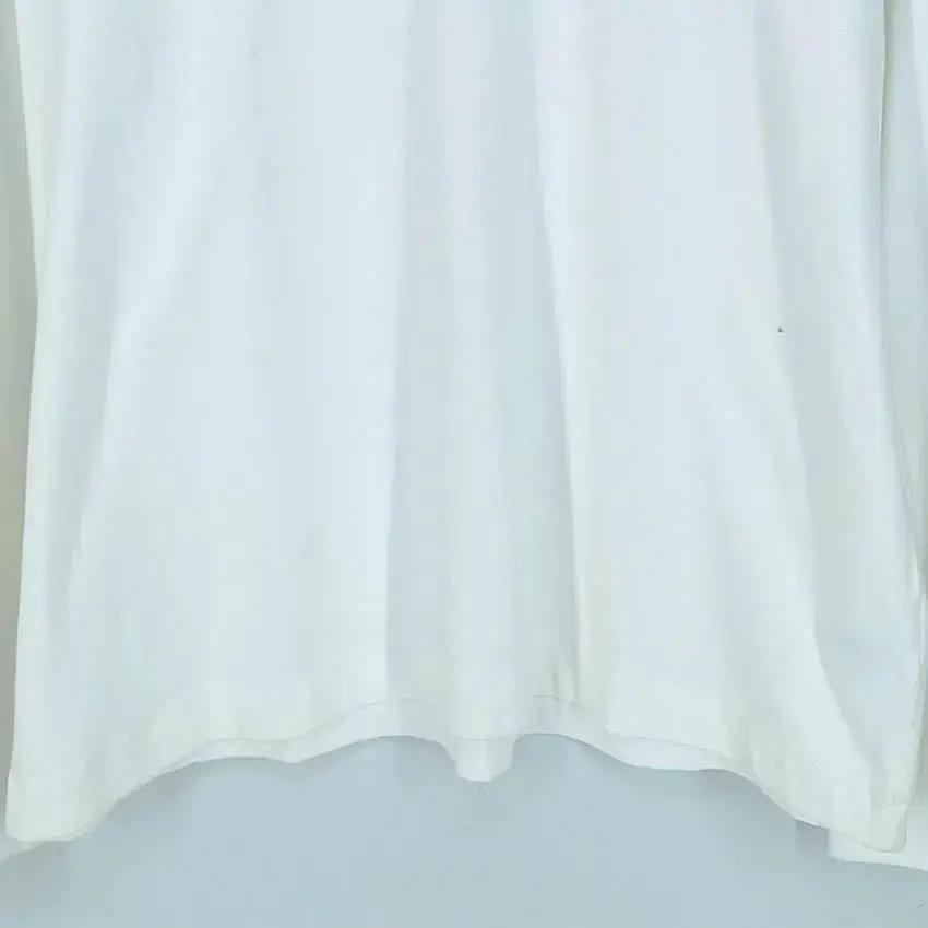나이키 남 스우시자수 하이넥 긴팔티 아이보리 (HU28986) 5