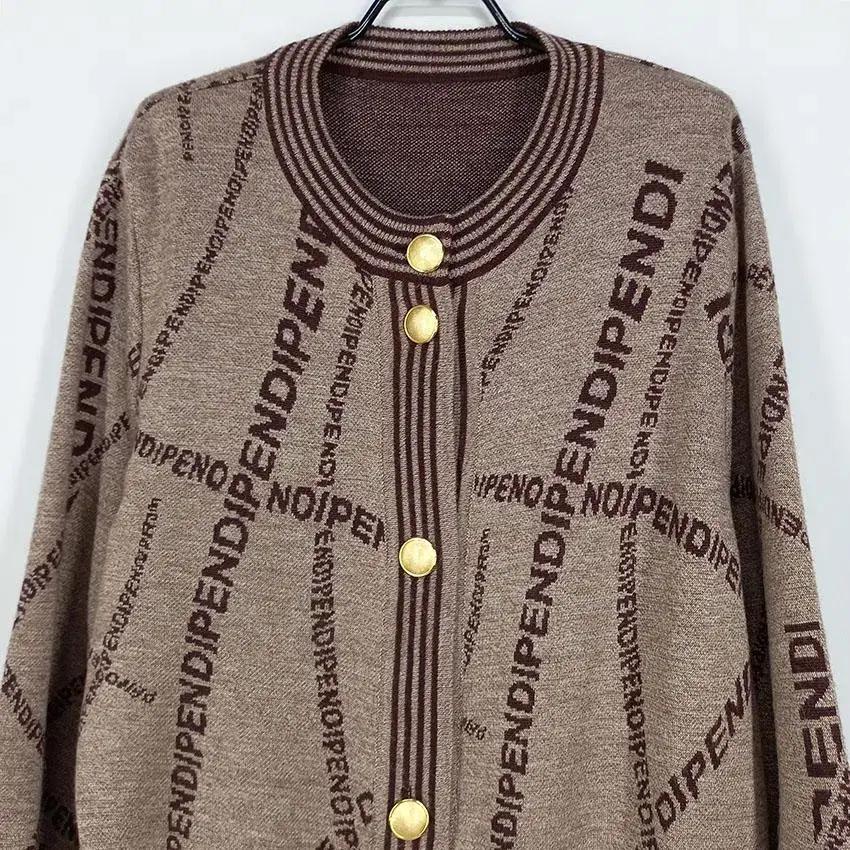 빈티지 여성 레터링 금장단추 롱니트가디건 브라운 (HU10871) 4
