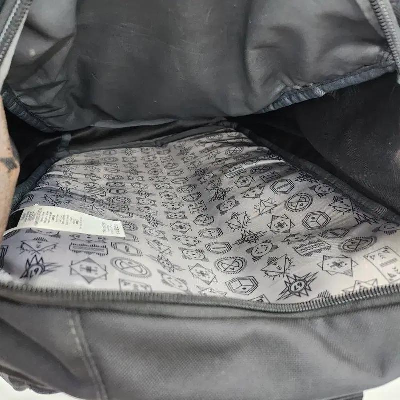 JANSPORT 샷웰 백팩 7