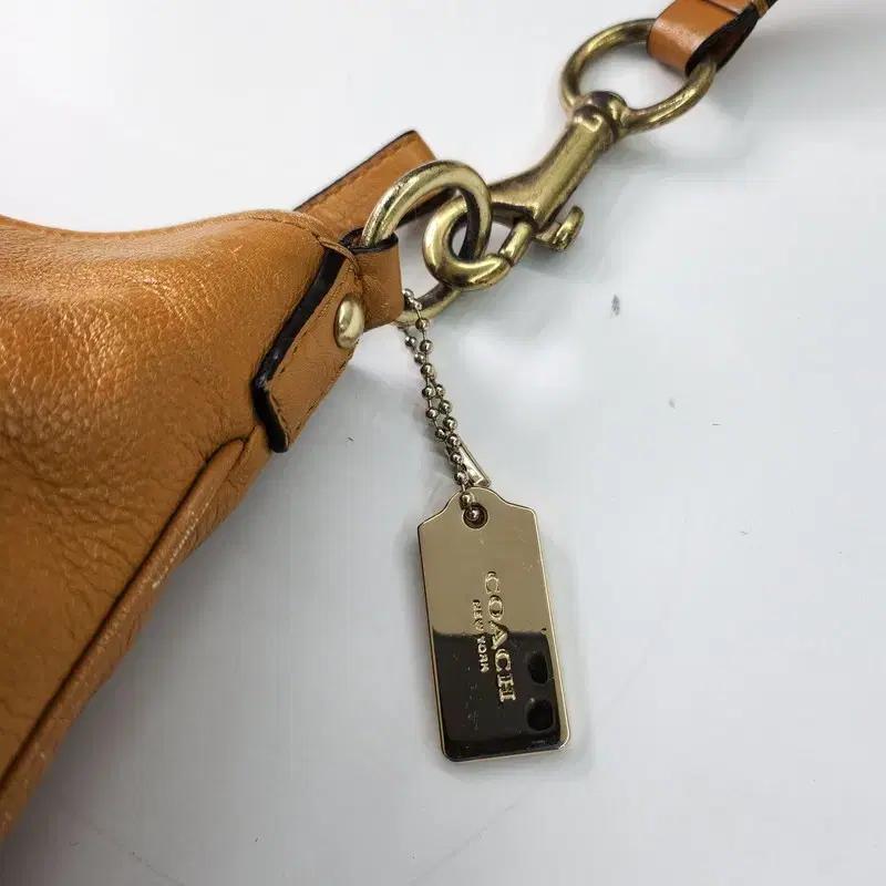 COACH 미니 애슐리 스윙팩 크로스백 5