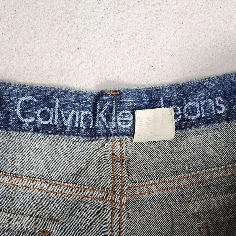 CALVIN KLEIN 부츠컷 데님 팬츠  40 7