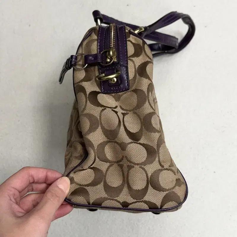COACH 어센틱 클래식 시그니처 토트백 5